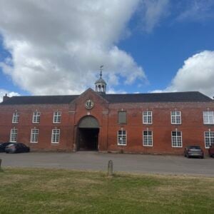To Let - 1 Bedroom Flat available from 1st September